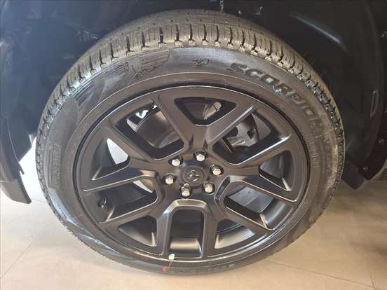 RAM-1500-3.0 HURRICANE 6 BITURBO GASOLINA LARAMIE NIGHT EDITION CD 4X4 AUTOMÁTICO RAM-1500-2026