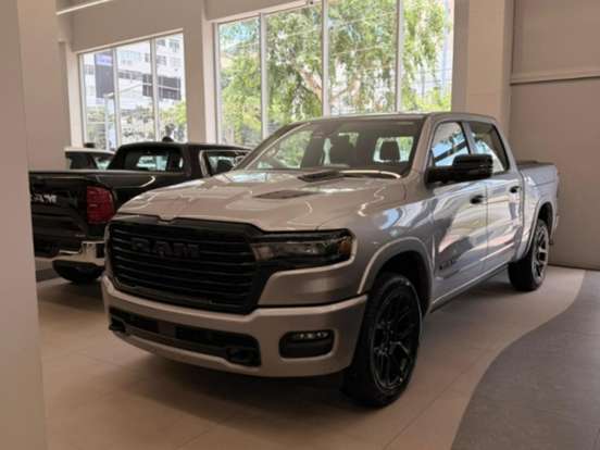 RAM-1500-3.0 HURRICANE 6 BITURBO GASOLINA LARAMIE NIGHT EDITION CD 4X4 AUTOMÁTICO RAM-1500-2025