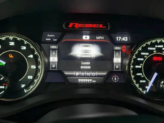 RAM-1500-5.7 V8 GASOLINA REBEL CD 4X4 AUTOMÁTICO RAM-1500-2021