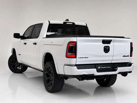 RAM-1500-5.7 V8 GASOLINA LIMITED NIGHT EDITION CD 4X4 AUTOMÁTICO RAM-1500-2023