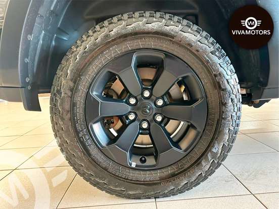 RAM-1500-5.7 V8 GASOLINA REBEL CD 4X4 AUTOMÁTICO RAM-1500-2023