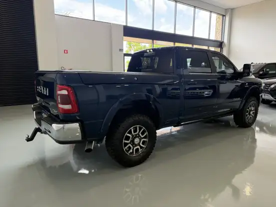 RAM-3500-6.7 I6 TURBO DIESEL LIMITED LONGHORN CD 4X4 AUTOMÁTICO RAM-3500-2023