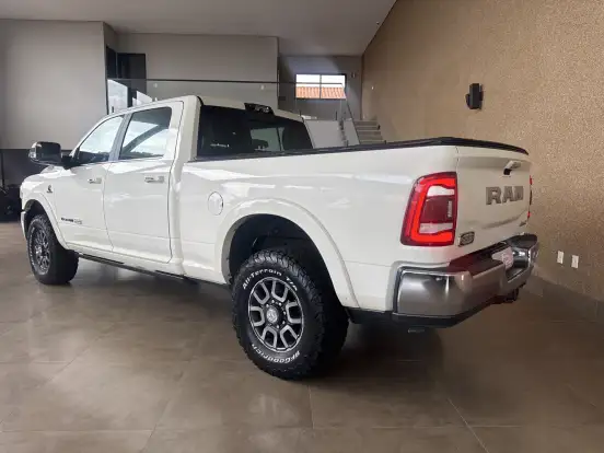 RAM-3500-6.7 I6 TURBO DIESEL LIMITED LONGHORN CD 4X4 AUTOMÁTICO RAM-3500-2022