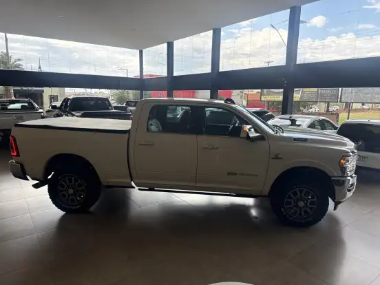 RAM-3500-6.7 I6 TURBO DIESEL LIMITED LONGHORN CD 4X4 AUTOMÁTICO RAM-3500-2022