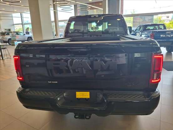 RAM-3500-6.7 I6 TURBO DIESEL LARAMIE NIGHT EDITION CD 4X4 AUTOMÁTICO RAM-3500-2026