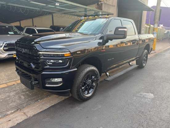 RAM-3500-6.7 I6 TURBO DIESEL LARAMIE NIGHT EDITION CD 4X4 AUTOMÁTICO RAM-3500-2025
