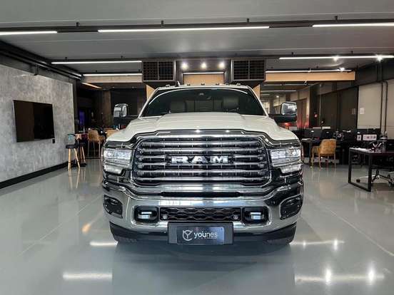 RAM-3500-6.7 I6 TURBO DIESEL LIMITED LONGHORN CD 4X4 AUTOMÁTICO RAM-3500-2023