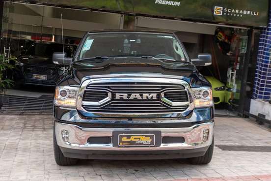 RAM-CLASSIC-5.7 V8 GASOLINA LARAMIE CD 4X4 AUTOMÁTICO RAM-CLASSIC-2023