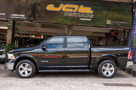 RAM-CLASSIC-5.7 V8 GASOLINA LARAMIE CD 4X4 AUTOMÁTICO RAM-CLASSIC-2023