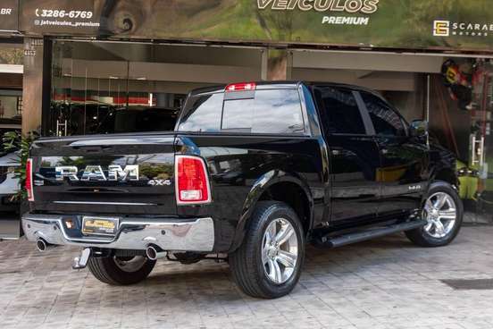 RAM-CLASSIC-5.7 V8 GASOLINA LARAMIE CD 4X4 AUTOMÁTICO RAM-CLASSIC-2023