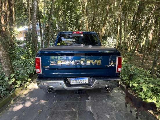 RAM-CLASSIC-5.7 V8 GASOLINA LARAMIE CD 4X4 AUTOMÁTICO RAM-CLASSIC-2023
