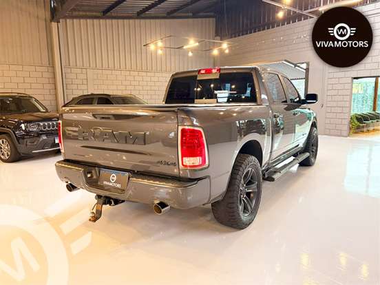 RAM-CLASSIC-5.7 V8 GASOLINA LARAMIE NIGHT EDITION CD 4X4 AUTOMÁTICO RAM-CLASSIC-2021