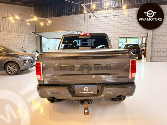 RAM-CLASSIC-5.7 V8 GASOLINA LARAMIE NIGHT EDITION CD 4X4 AUTOMÁTICO RAM-CLASSIC-2021