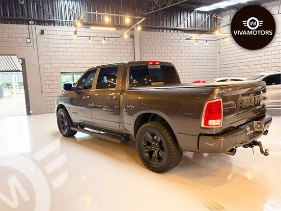 RAM-CLASSIC-5.7 V8 GASOLINA LARAMIE NIGHT EDITION CD 4X4 AUTOMÁTICO RAM-CLASSIC-2021