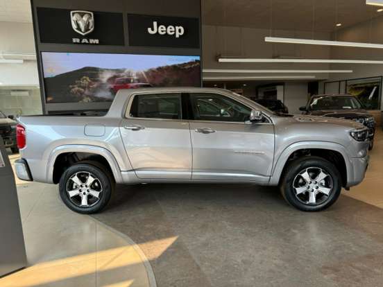 RAM-RAMPAGE-2.2 TURBO DIESEL LARAMIE 4X4 AUTOMÁTICO RAM-RAMPAGE-2025