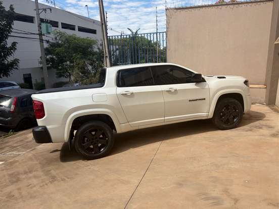 RAM-RAMPAGE-2.2 TURBO DIESEL LARAMIE 4X4 AUTOMÁTICO RAM-RAMPAGE-2025