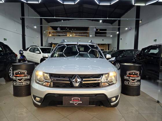 RENAULT DUSTER 2.0 DYNAMIQUE 4X2 16V FLEX 4P AUTOMÁTICO