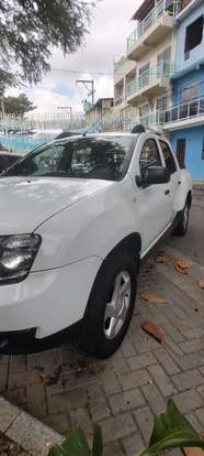 RENAULT-DUSTER OROCH-2018
