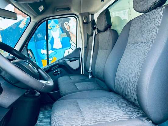 RENAULT-MASTER-2025
