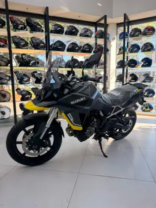 SUZUKI V-STROM 800 