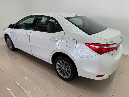 TOYOTA-COROLLA-2015