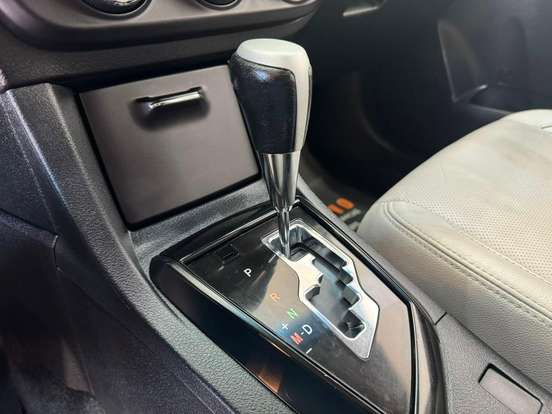 TOYOTA-COROLLA-1.8 GLI 16V FLEX 4P AUTOMÁTICO TOYOTA-COROLLA-2015