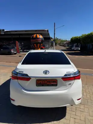 TOYOTA-COROLLA-2018