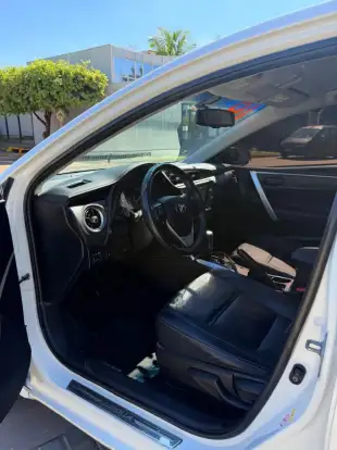 TOYOTA-COROLLA-2018
