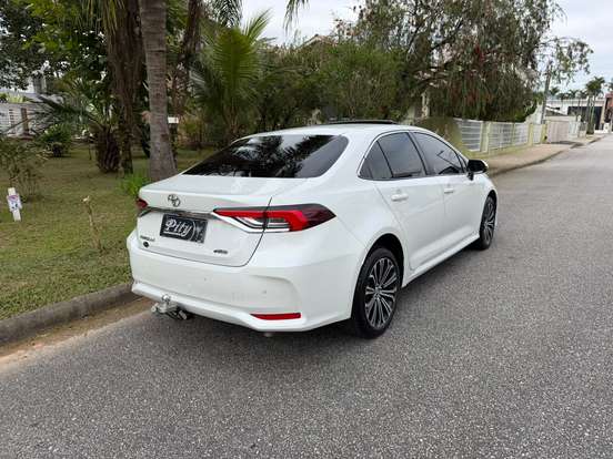 TOYOTA-COROLLA-2023