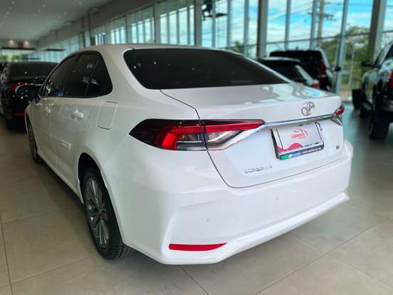 TOYOTA-COROLLA-2023