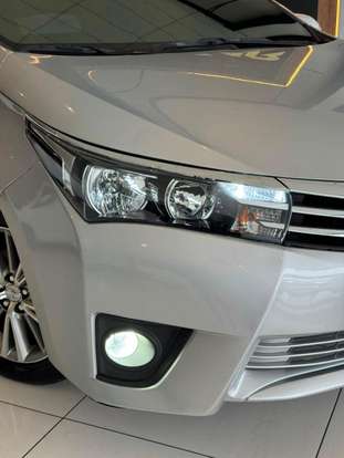TOYOTA-COROLLA-2015