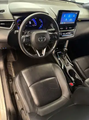 TOYOTA-COROLLA CROSS-2024