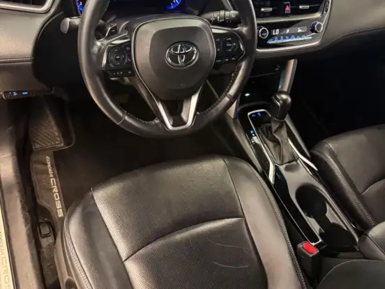 TOYOTA-COROLLA CROSS-2.0 VVT-IE FLEX XRE DIRECT SHIFT TOYOTA-COROLLA CROSS-2024