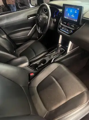 TOYOTA-COROLLA CROSS-2024