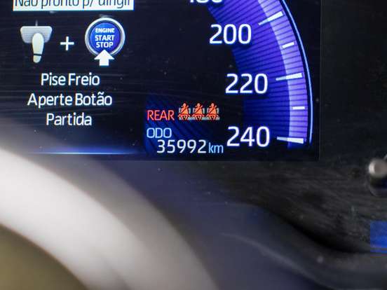 TOYOTA-COROLLA CROSS-2024