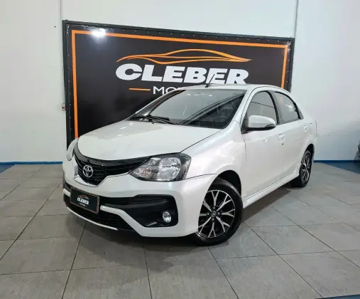 TOYOTA ETIOS 1.5 PLATINUM SEDAN 16V FLEX 4P AUTOMÁTICO
