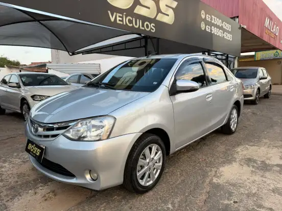 TOYOTA-ETIOS-2016