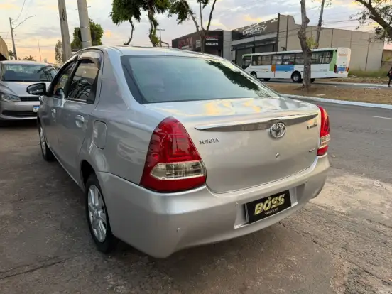 TOYOTA-ETIOS-1.5 XLS SEDAN 16V FLEX 4P AUTOMÁTICO TOYOTA-ETIOS-2016
