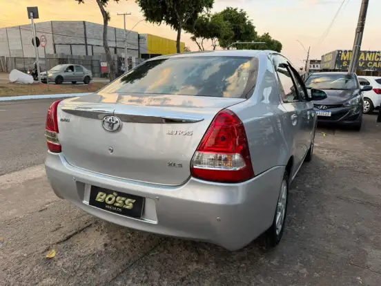 TOYOTA-ETIOS-1.5 XLS SEDAN 16V FLEX 4P AUTOMÁTICO TOYOTA-ETIOS-2016