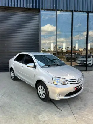 TOYOTA ETIOS 1.5 XS SEDAN 16V FLEX 4P MANUAL