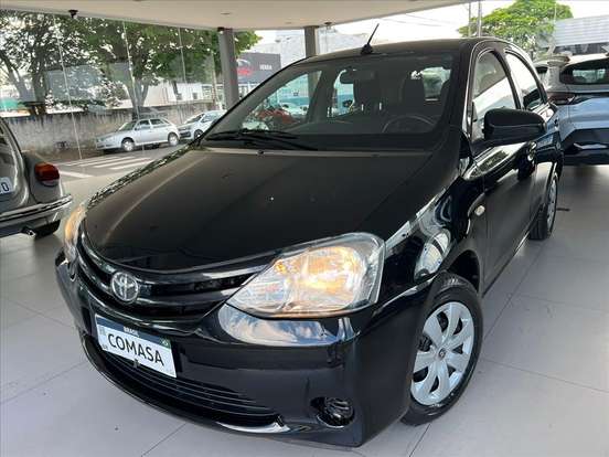 TOYOTA-ETIOS-2016