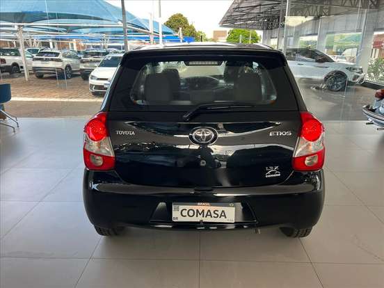 TOYOTA-ETIOS-2016