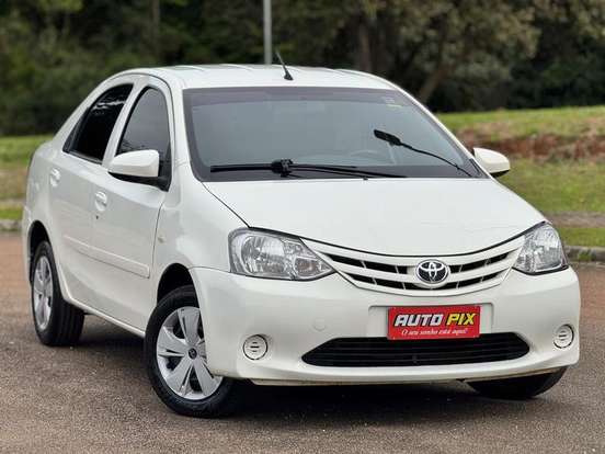 TOYOTA-ETIOS-2014