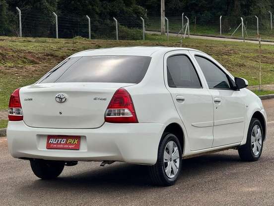 TOYOTA-ETIOS-1.5 X SEDAN 16V FLEX 4P MANUAL TOYOTA-ETIOS-2014