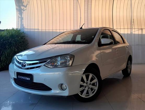 TOYOTA ETIOS 1.5 XLS SEDAN 16V FLEX 4P MANUAL