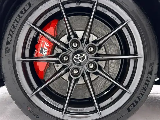 TOYOTA-GR YARIS-2026