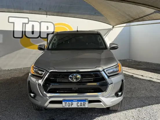 TOYOTA-HILUX-2022