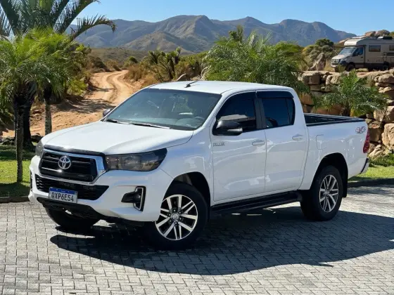 TOYOTA HILUX 2.8 POWER PACK 4X4 CD 16V DIESEL 4P MANUAL TOYOTA HILUX 2.8 POWER PACK 4X4 CD 16V DIESEL 4P MANUAL