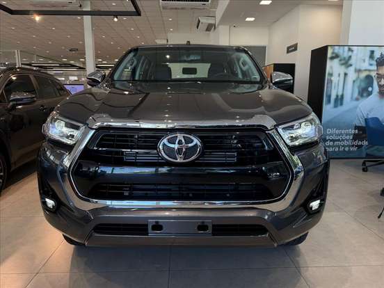 TOYOTA-HILUX-2.8 D-4D TURBO DIESEL CD SRV 4X4 AUTOMÁTICO TOYOTA-HILUX-2026
