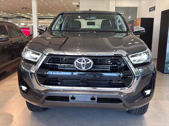 TOYOTA-HILUX-2.8 D-4D TURBO DIESEL CD SRV 4X4 AUTOMÁTICO TOYOTA-HILUX-2026